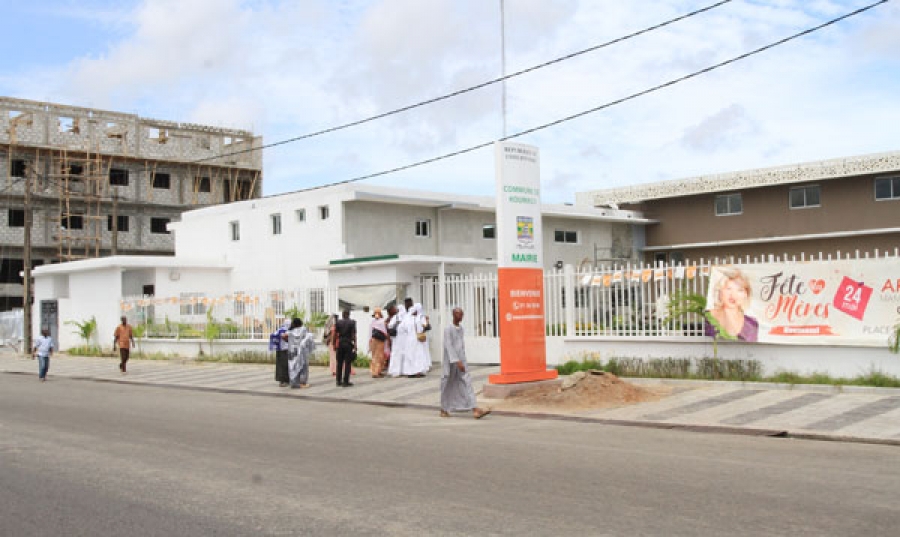 La mairie de Koumassi relookée par le maire Cissé Bacongo.