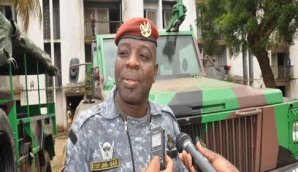 La cérémonie s’est déroulée au sein du camp en présence de son premier responsable, le commandant Gaoussou Koné dit Jah Gao.