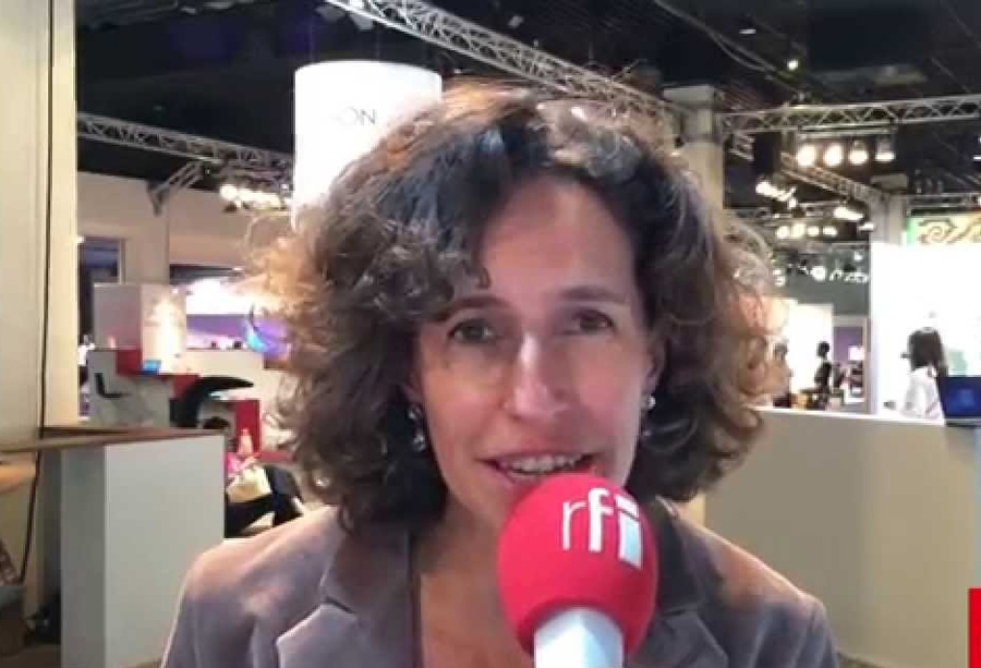 Emmanuelle Bastide est à Abidjan pour deux émissions spéciales de ‘’7 Milliards de Voisins’’.
