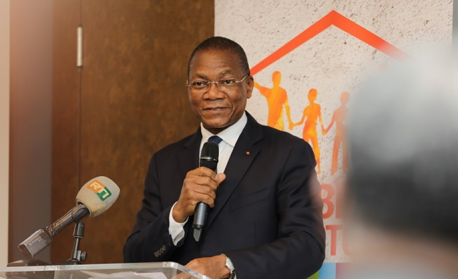 : Le ministre de la Construction, du Logement et de l’Urbanisme, Koné Bruno, a officiellement lancé le 14 octobre à Abidjan, la 7e édition du Salon de l’architecture et de l’habitat.