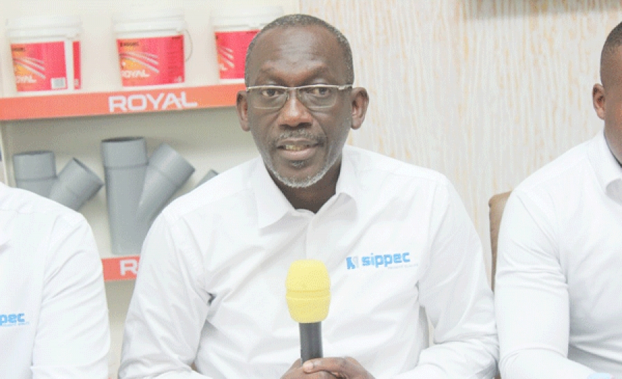 Abdoulaye Diop (au centre) a indiqué que tout est fin prêt pour la cérémonie d’inauguration.