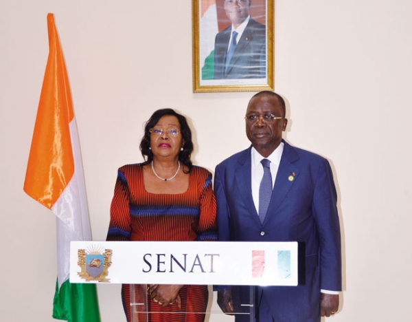 La Représentante spéciale de la commission de l'Union africaine (Ua) Joséphine Charlotte Mayuma Kala a échangé avec le président du Sénat Jeannot Ahoussou-Kouadio.