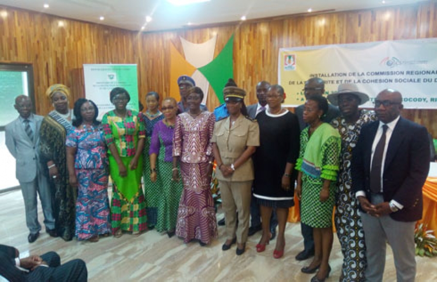 Mariatou Koné a engagé les commissaires régionaux de l’Oscs du district d’Abidjan à jouer pleinement et activement leur rôle de veille pour la cohésion sociale.