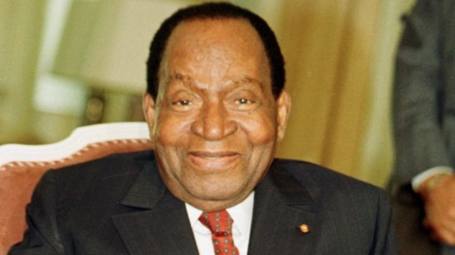 Résultat de recherche d'images pour "houphouet boigny président orange blanc vert de la Côte d'Ivoire"