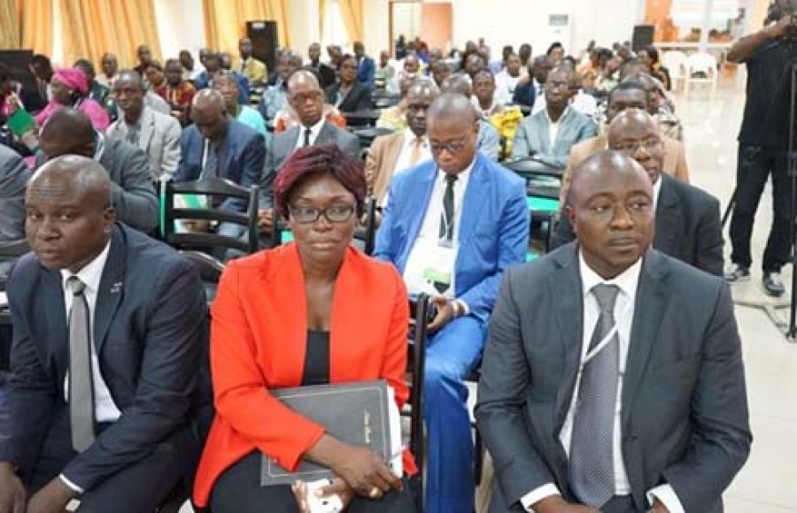 Trop perçu sur salaire Les fonctionnaires et agents de l’État de Bouaké sensibilisés FratMat