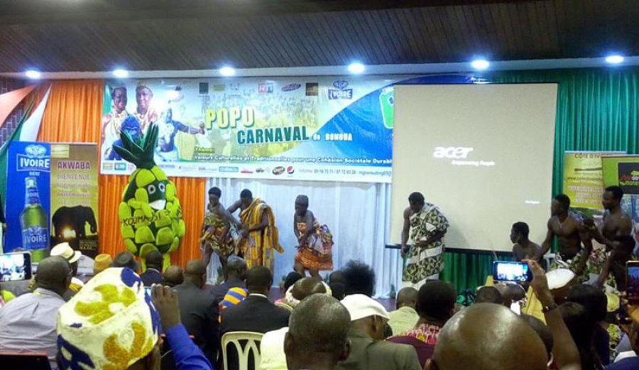 Prestation de la danse touani ofrititi de la région de Bondoukou