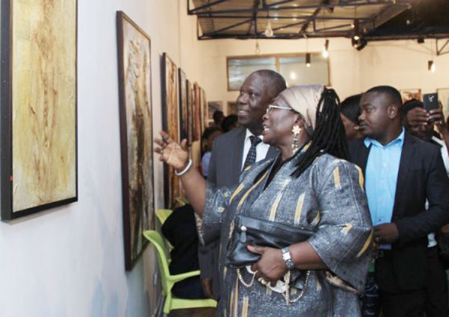 Mathilde Moreau, une palette qui se renouvelle au gré des expériences sans en perdre l’âme africaine et qui fonde l’admiration des esthètes dont le ministre Maurice Bandaman.