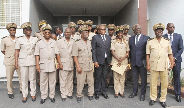 Le Dg de l’Oneci, Diakalidia Konaté, était face aux préfets de région pour leur donner un avant-goût du Registre national des personnes physiques.
