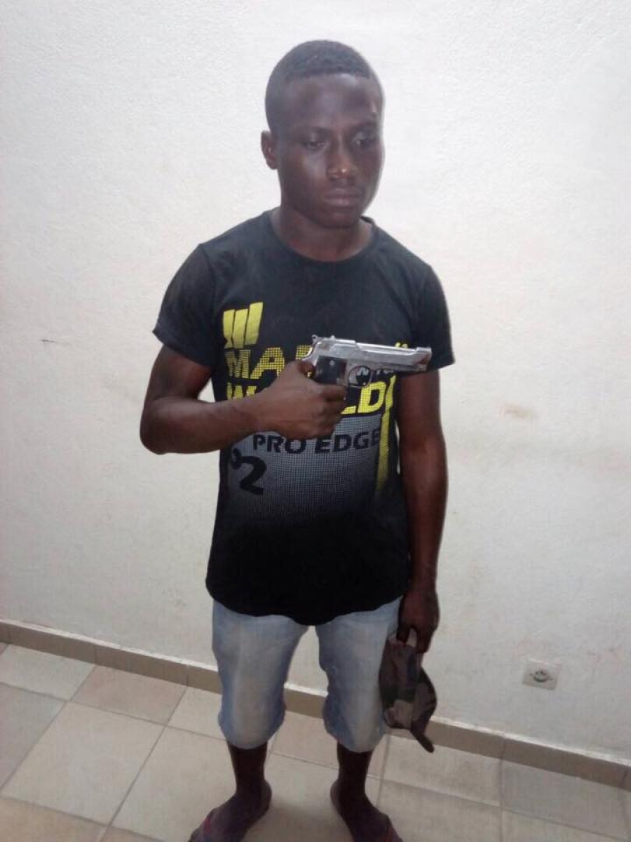 Abobo : Un chauffeur de Taxi interpellé avec une arme à feu 