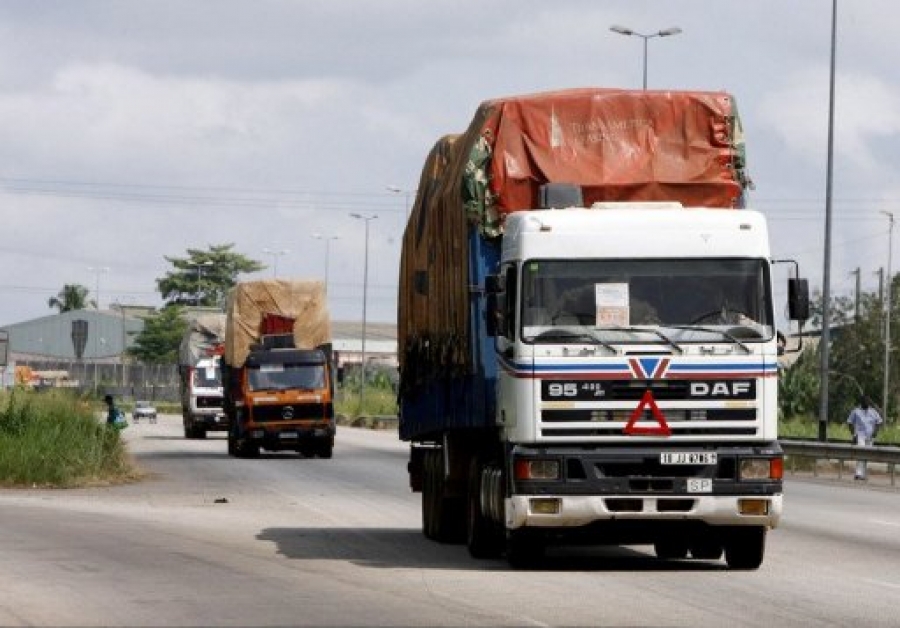 Tracasseries routières: Les transporteurs guinéens et ivoiriens engagés à éradiquer le phénomène