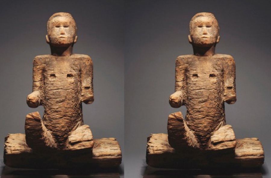 Statue Mbembe, région de Ewayon River, État de Cross River, Nigeria, XVIIe-XVIIIe siècle, bois, H. 75 cm, Estimation : 2 à 3 millions d'euros.