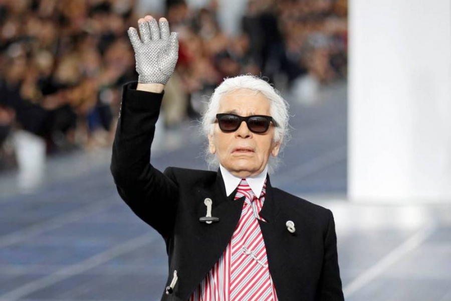 Karl Lagerfeld, le célèbre créateur et directeur artistique de la maison de haute couture Chanel s'en est allé
