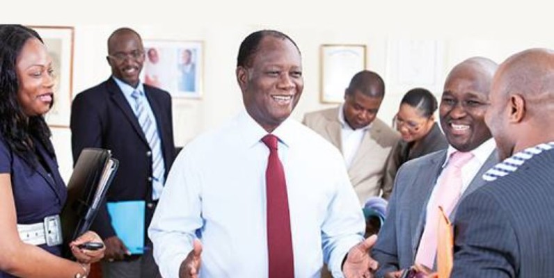 Le Président de la République Alassane Ouattara en blanc. (DR)