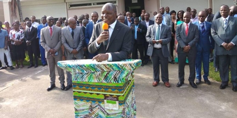




Le ministre Toikeusse Mabri, hier matin au Crou-A (Photos Dr)