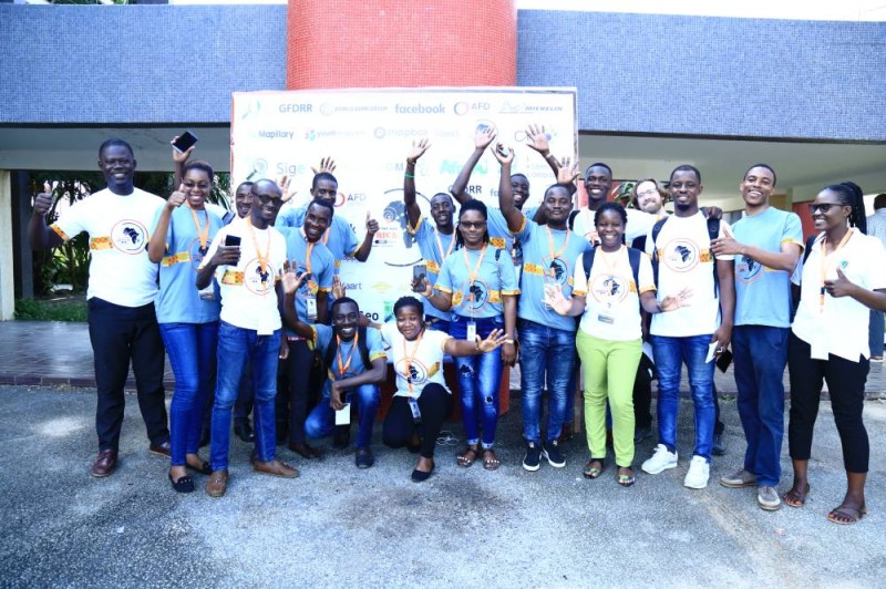 Des membres de la communauté OpenStreetMap de Côte d’Ivoire après la cérémonie d’ouverture de la conférence. (Dr)