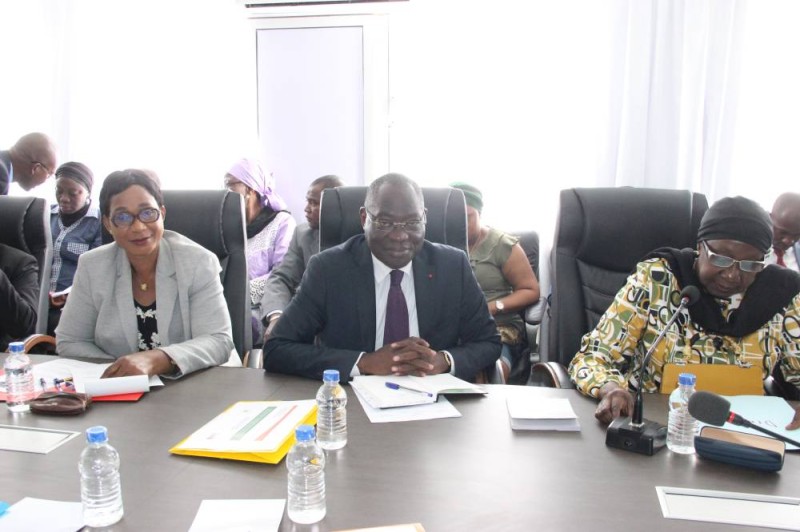 La cérémonie d’ouverture de l’atelier a été présidée par Sépy Yessoh, conseiller technique du ministre de la Fonction publique (au centre) (DR)