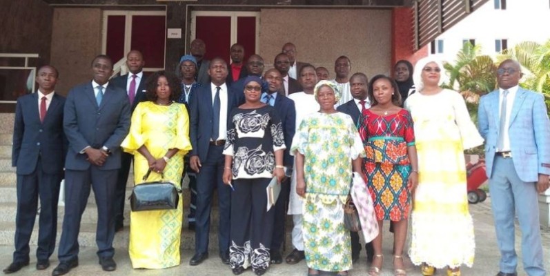 Photo de famille des participants à l’atelier à l’issue de la cérémonie d’ouverture. (DR)