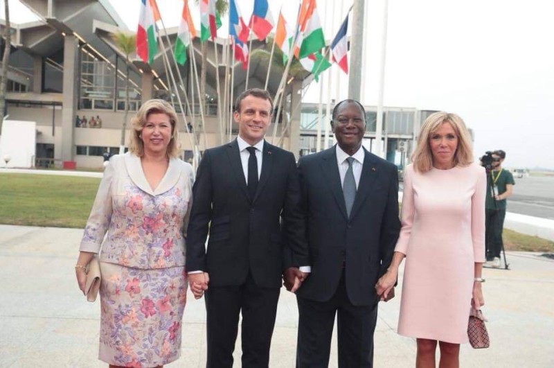 Les deux couples présidentiel à l'aéroport Félix Houphouët-Boigny