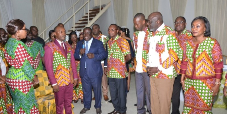 Le ministre Ibrahim Cissé Bacongo a parrainé la cérémonie des agents de la Direction régionale d’Abidjan Sud 2 (Dras-2). (DR)