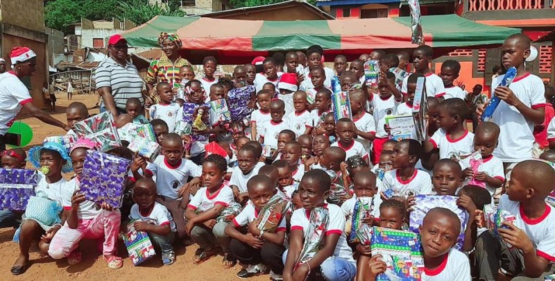 Les enfants du village de Tiagba ont été comblés par l'Ong "Amour sans limite". (DR)