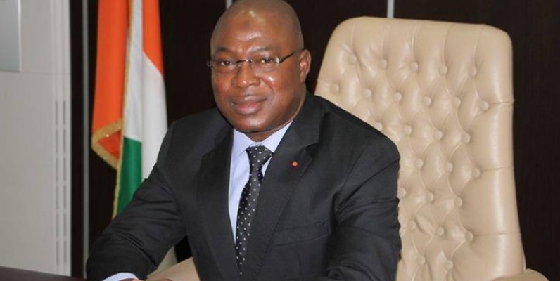 Le général Issa Coulibaly, ministre ivoirien de la fonction publique. -DR)