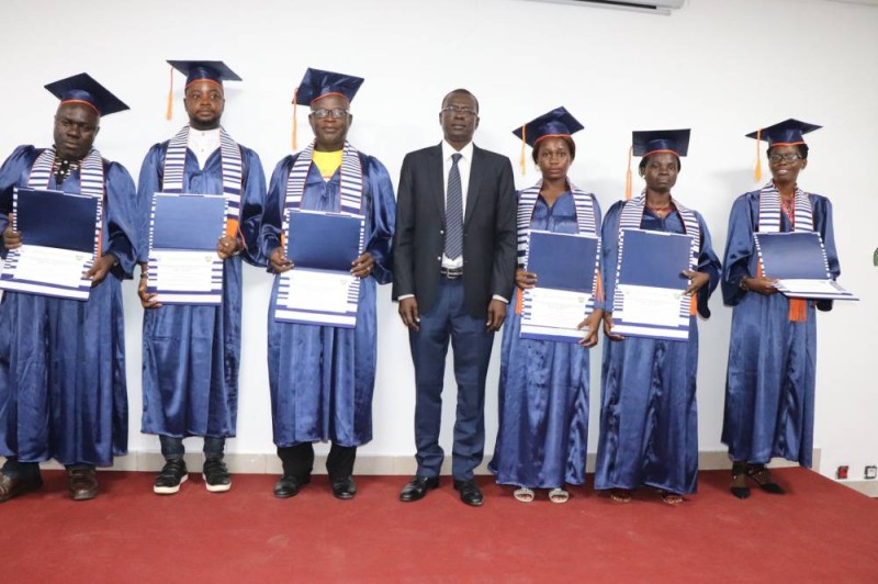 Un groupe d'auditeurs en compagnie du Professeur Alioune Sall (DR)
