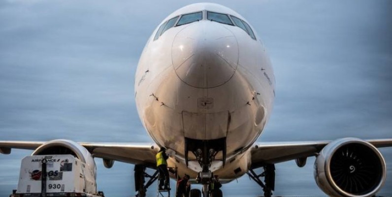 Un boeing 777 à Roissy Charles de Gaulle. (DR)