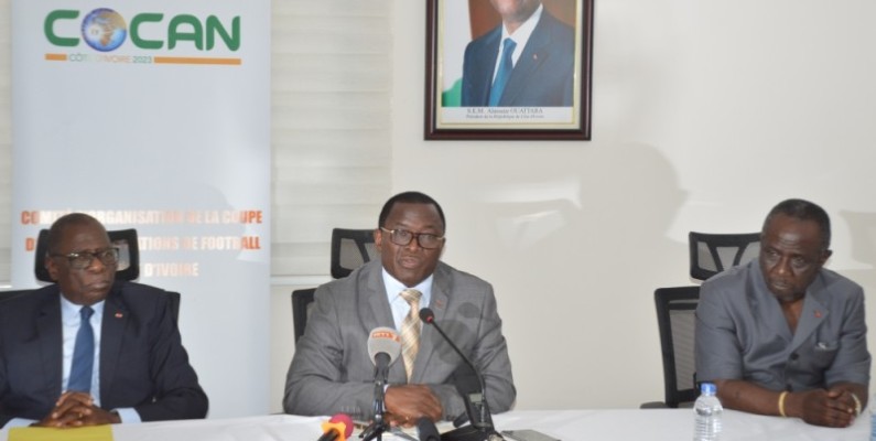 Danho Paulin (au centre) a réitéré sa confiance au Cocan dirigé par Feh Kesse. (DR)