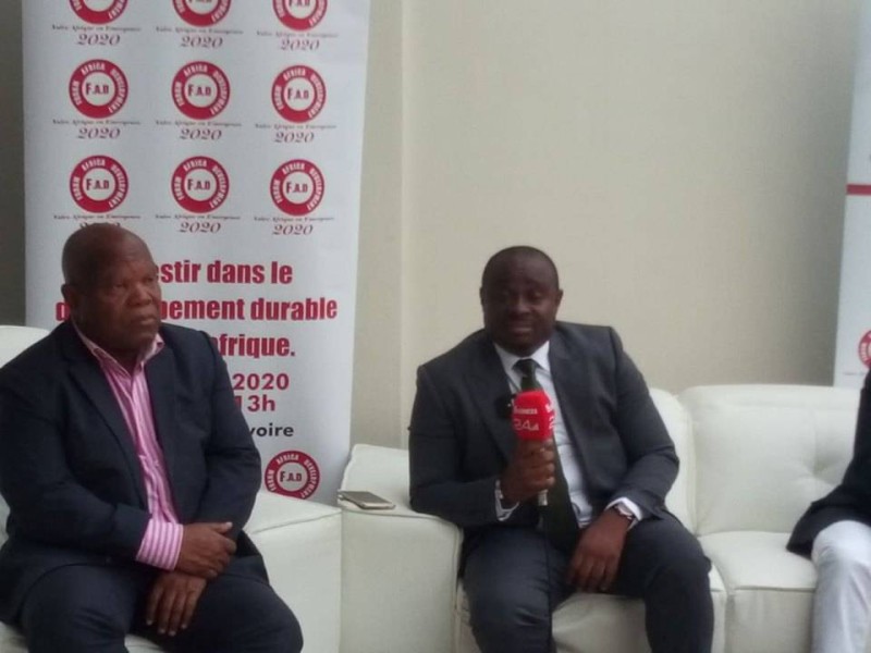 Bogui Hodjo William, commissaire général et ses collaborateurs ont expliquer les objectifs du Fad. (DR)