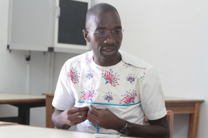 N'da Ebra parle de la prière "Allons à la paix" de l'église Catholique. (Sébastien Kouassi)