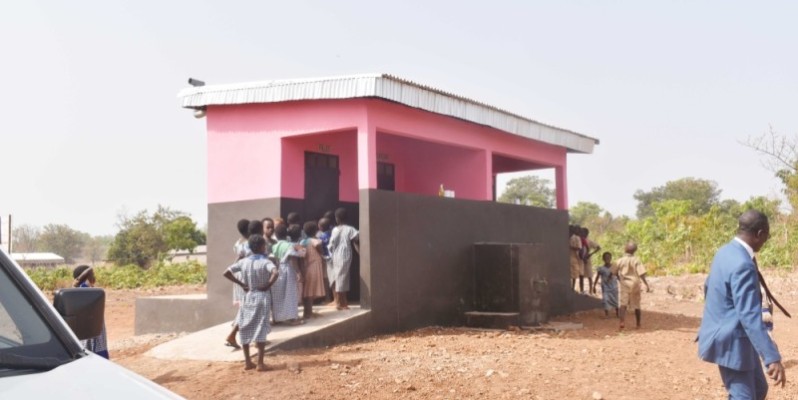 




Le projet Papse a construit des blocs latrines...
