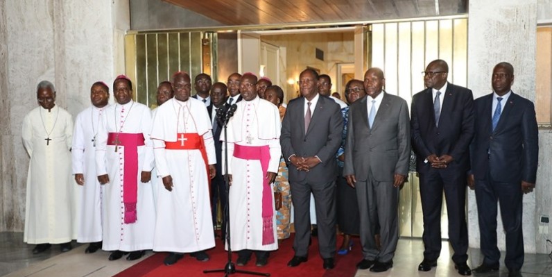 Le clergé conduit par Jean-Pierre Cardinal Kutwa a échangé avec le Président de la République Alassane Ouattara, sur la situation socio-politique et la réconciliation nationale. (Honoré Bosson)