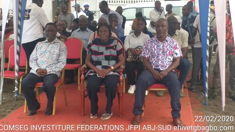




Simone Gbagbo a rehaussé de sa présence cette cérémonie d’investiture des jeunes de son parti. (photos:dr)