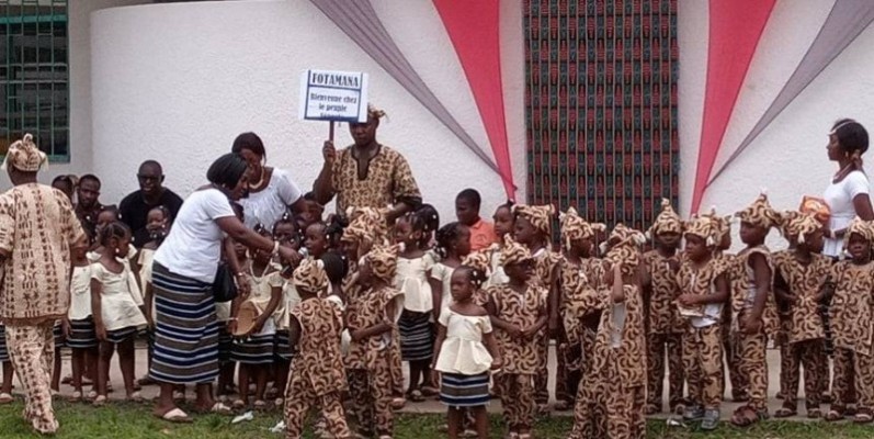 Les tout-petits ont séduit les invités avec la danse Boloye des Sénoufo. (DR)