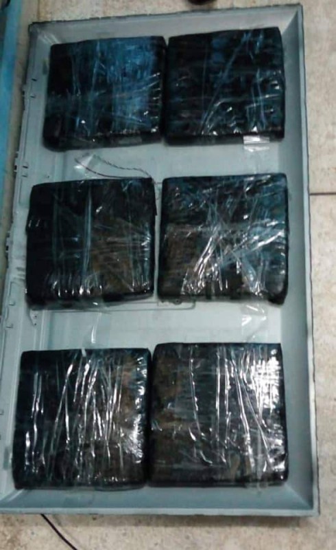 De la drogue dissimulée dans un poste téléviseur. (Dgpn)