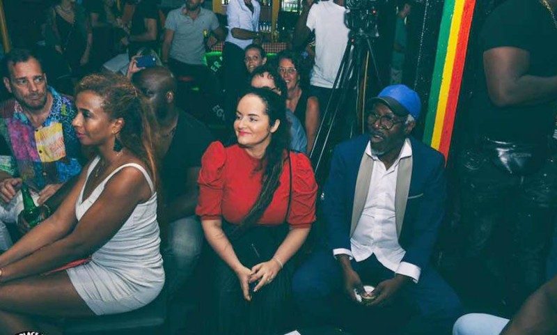 Alpha Blondy et Aelyssa Daggari, au concert de Clinton Fearon, samedi, au Parker Place