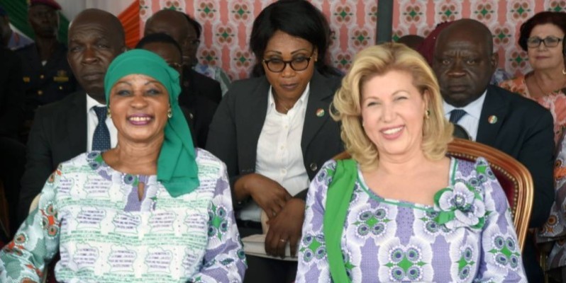 Henriette Konan Bédié et Dominique Ouattara, deux femmes, un objectif commun (cabinet de la première dame). DR)