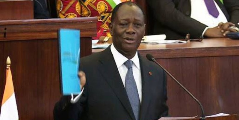 Il y a trois ans, le président Alassane Ouattara présentait le projet de la Constitution de la la troisième République aux députés. (Dr)