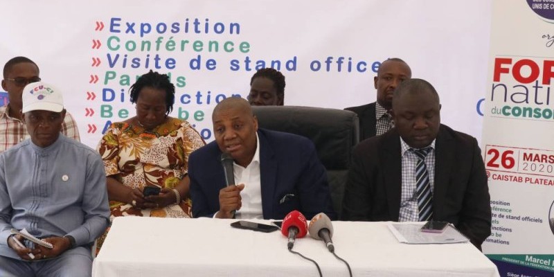 Le président de la Fcu-Ci (au micro) décline les grandes lignes du forum. (Bavane Kouika)