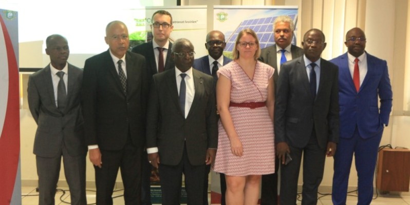 Les parties prenantes du  projet de Formation professionnelle dans les secteurs des Énergies renouvelables et de l’Efficacité énergétique en Côte d’Ivoire (ProFERE). (DR)