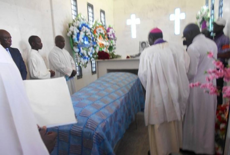 Charles Diby Koffi inhumé dans son village natal. (DR)