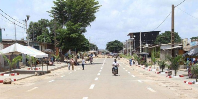 La voie principale du village d'Anoumabo. (Dr)