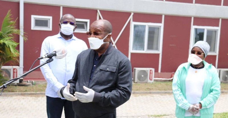 Le ministre du Tourisme et des Loisirs, Siandou Fofana inspecte le dispositif de l'INJS