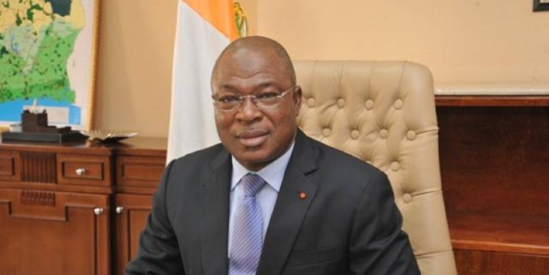 Le général Issa Coulibaly, ministre de la Fonction publique. (DR)