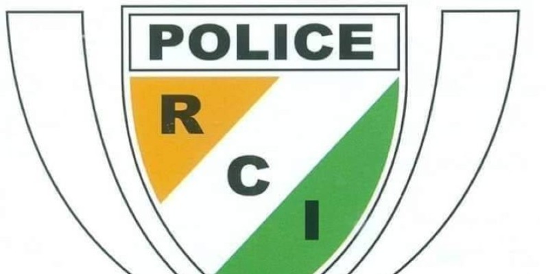 La police fait le point du couvre-feu de la nuit de samedi 4 avril. (DR)