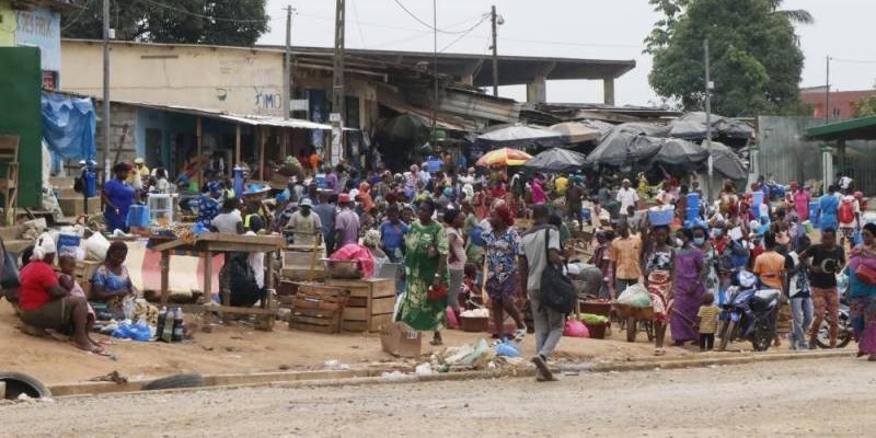 Un grand monde qui envahit chaque jour le marché de Bingerville (DR)