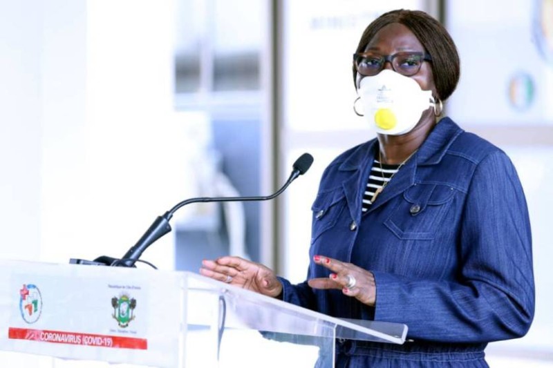 La ministre Kandia Camara a précisé que dans un premier temps, ces cours concernent les élèves des classes d’examen, à savoir le CM2, la Troisième et la Terminale.(DR)
