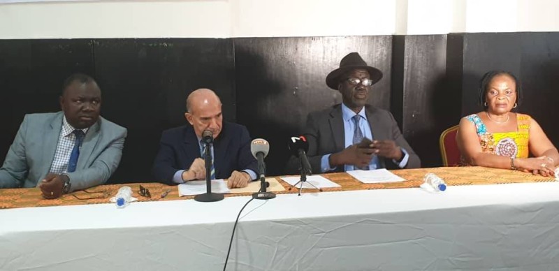 Le Chairman, Mohamed Salamé (au micro) a exprimé l’engagement de l’Ailef à accompagner le gouvernement dans la lutte contre le Covid-19. (DR)