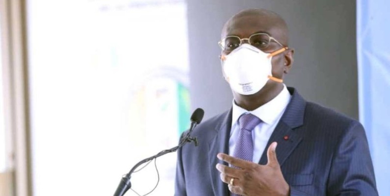 Félix Anoblé, ministre de la promotion des Pme.