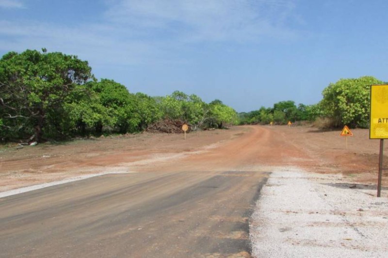 Il est prévu le bitumage de cette piste de cinq km.